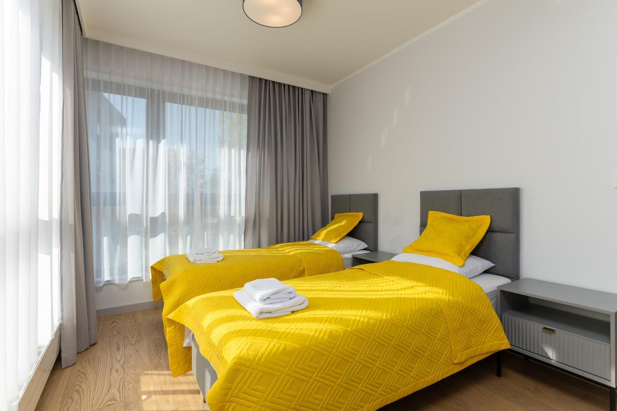 Br12 Premium Apartments , Garaz Bielsko-Biała Exteriör bild